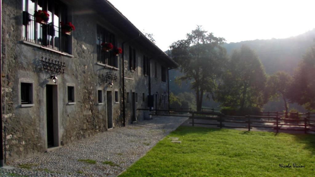 Sormano Rifugio Alpetto Di Tornoホステル エクステリア 写真