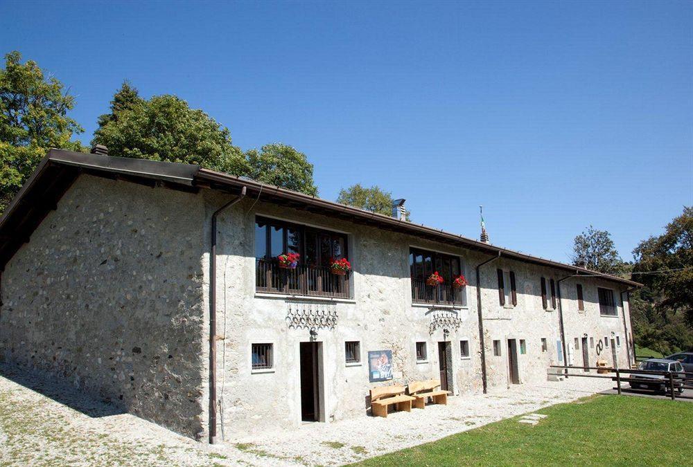 Sormano Rifugio Alpetto Di Tornoホステル エクステリア 写真